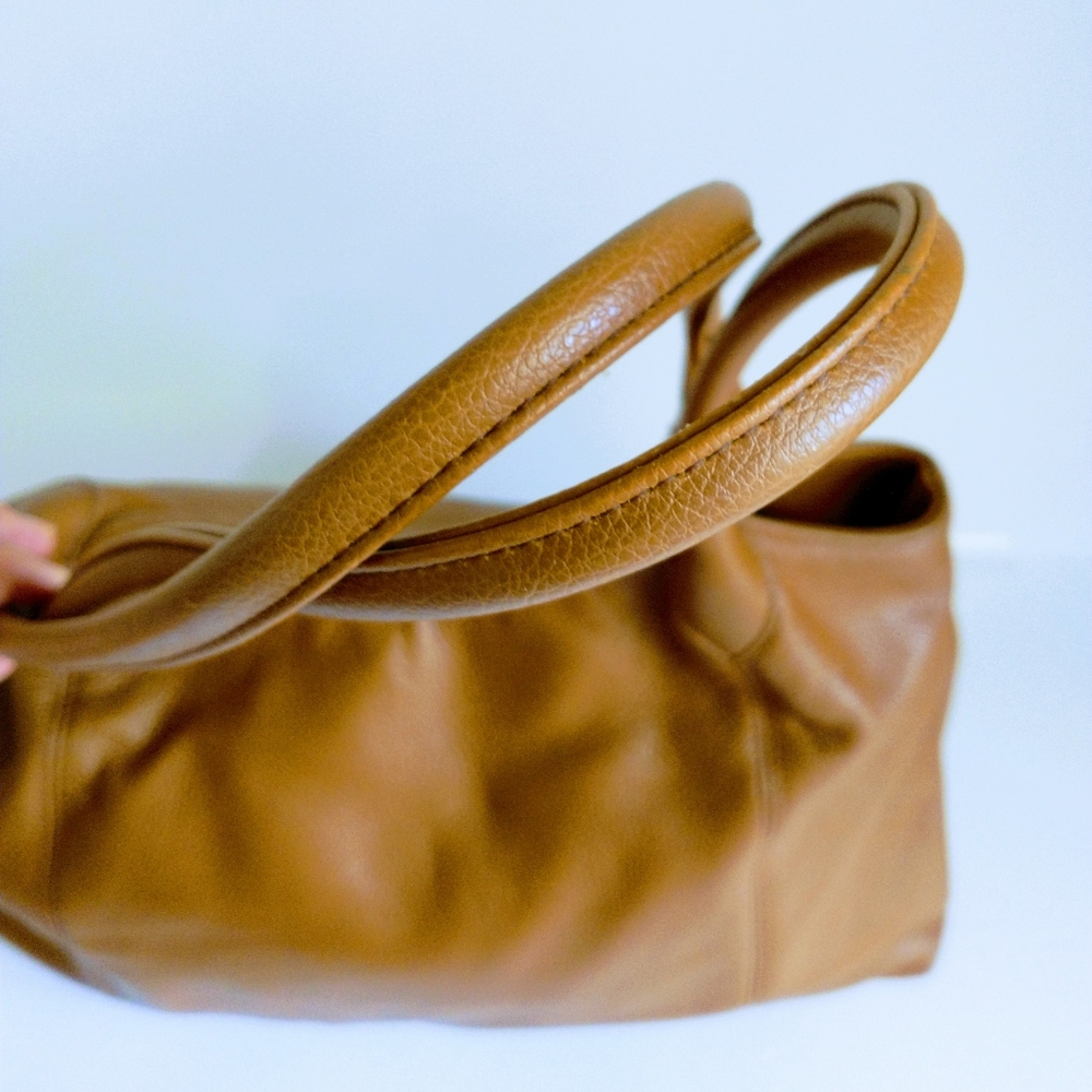 AURIELLE Leather Shoulder Bag - Picture 8 of 12
